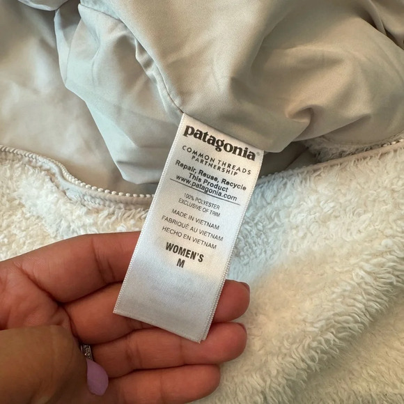 Patagonia Women's Los Gatos Fleece Vest - Picture 4 of 7